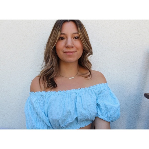 Off the shoulder peasant puff sleeve crop top - Picture 5 of 6